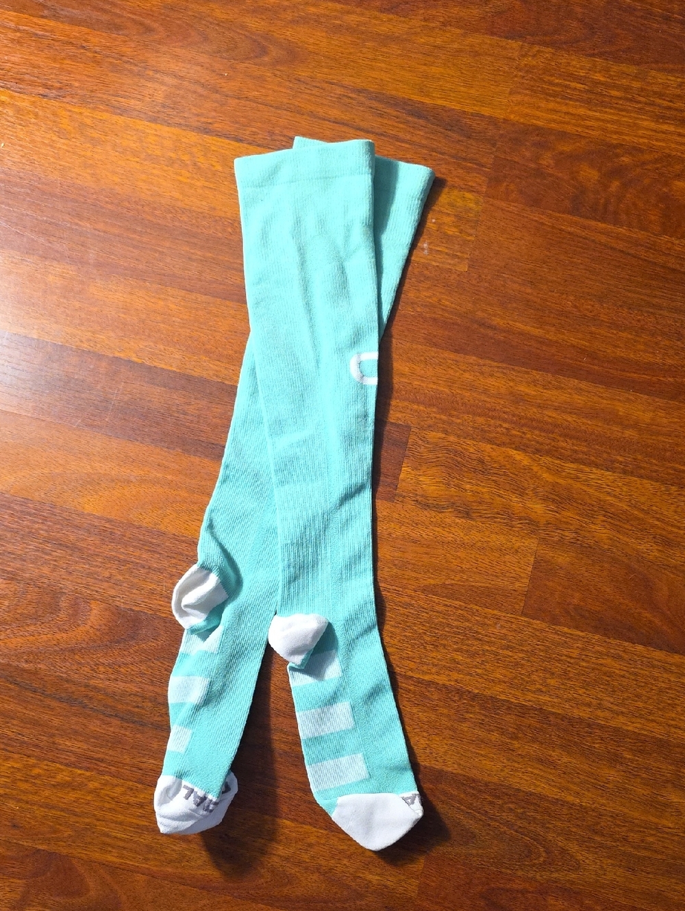 Crucial Knee-High Compression Socks